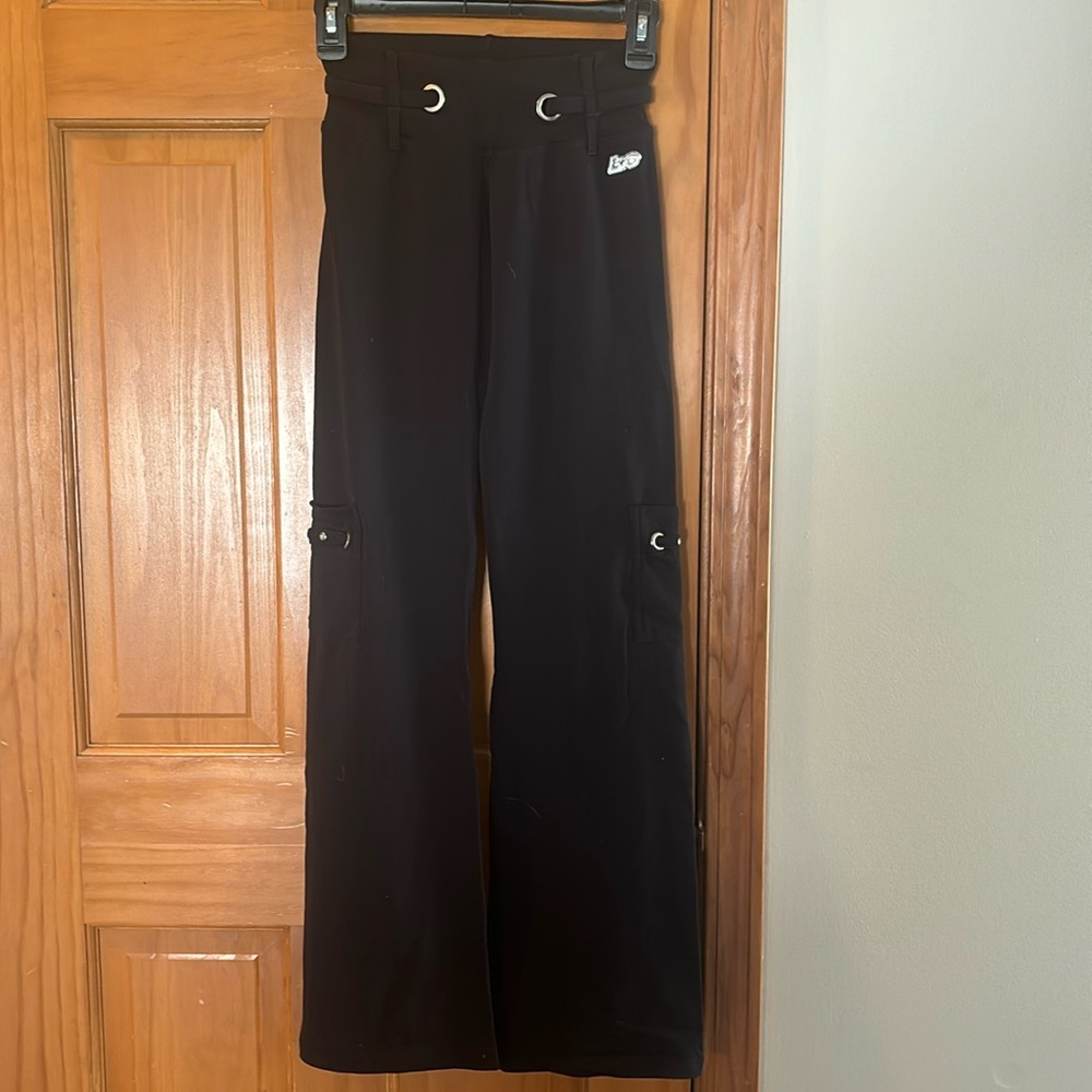 bro fitwear women’s cargo Leggimgs size XS